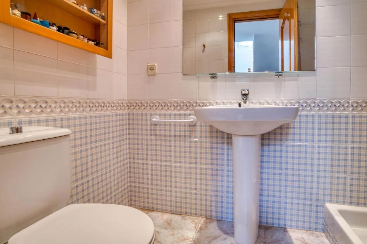 Casa Acollidora: Beachside Comfort for 8 near Platja d'Aro Center
