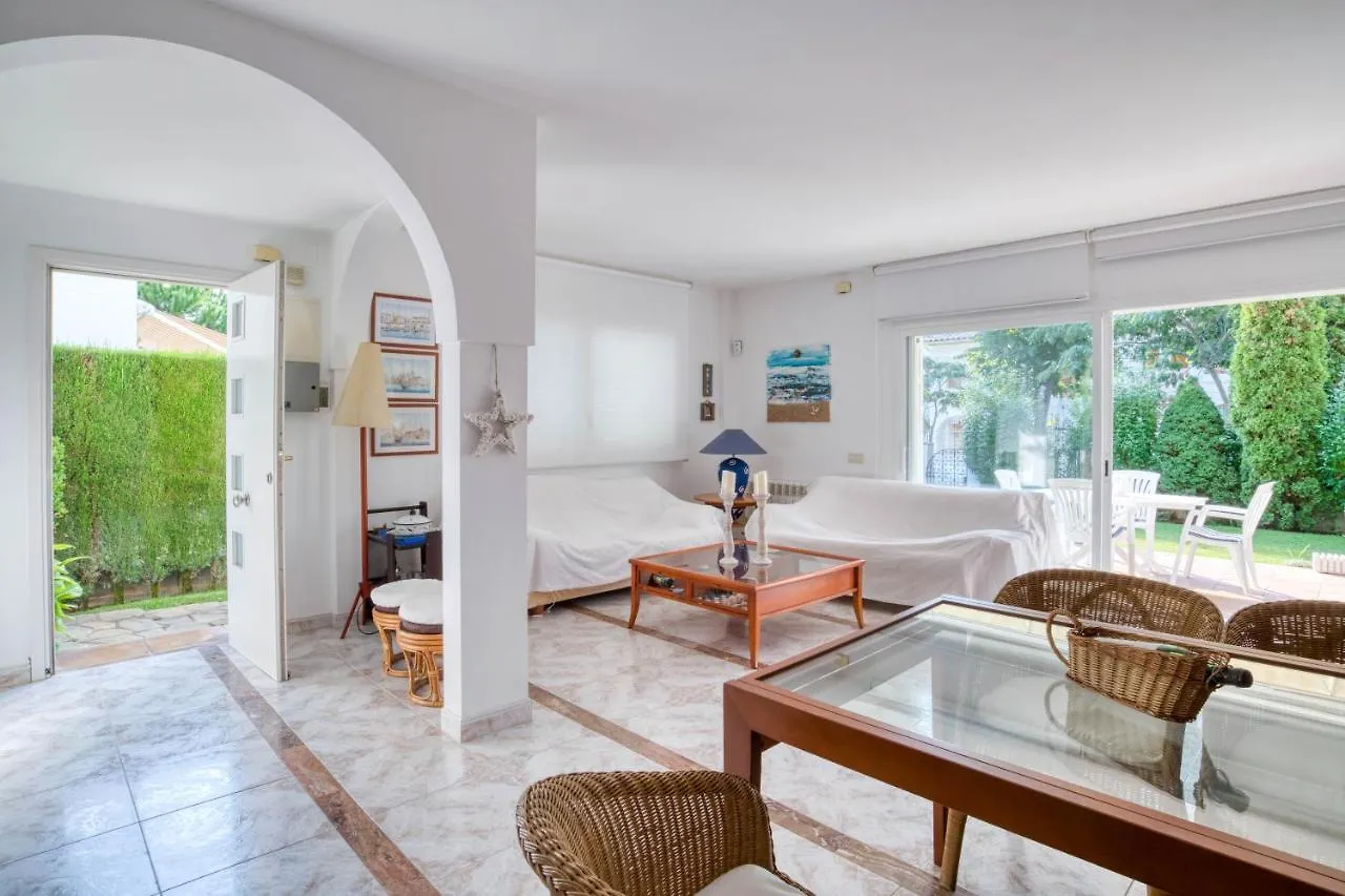 Casa Acollidora: Beachside Comfort for 8 near Platja d'Aro Center 0*,  Spain