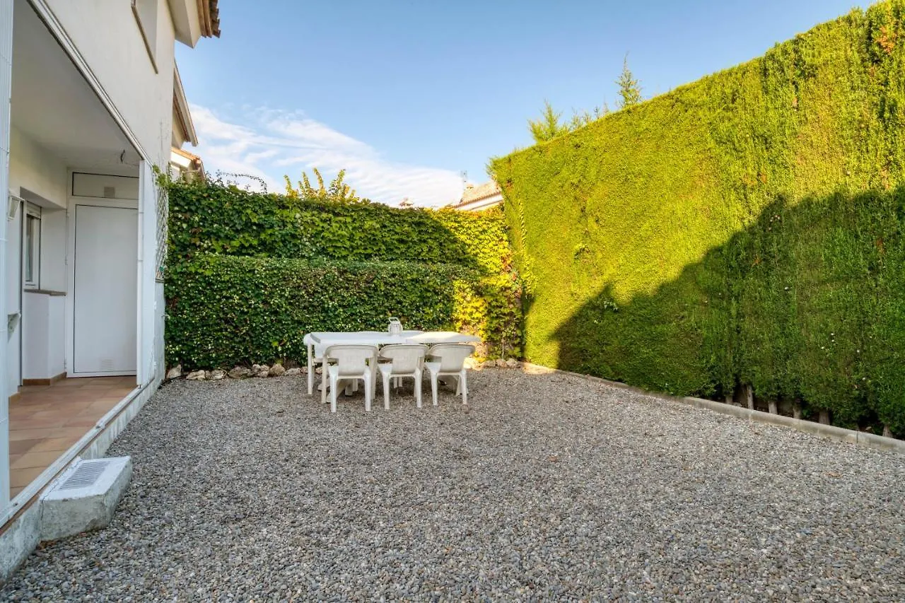 Casa Acollidora: Beachside Comfort for 8 near Platja d'Aro Center 0*,